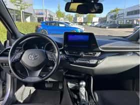 Toyota C-HR (2023) thumbnail 11