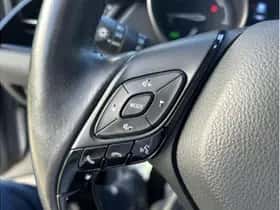 Toyota C-HR (2023) thumbnail 14