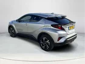 Toyota C-HR (2023) thumbnail 3
