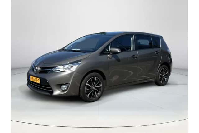 Toyota Verso (2017) thumbnail 1