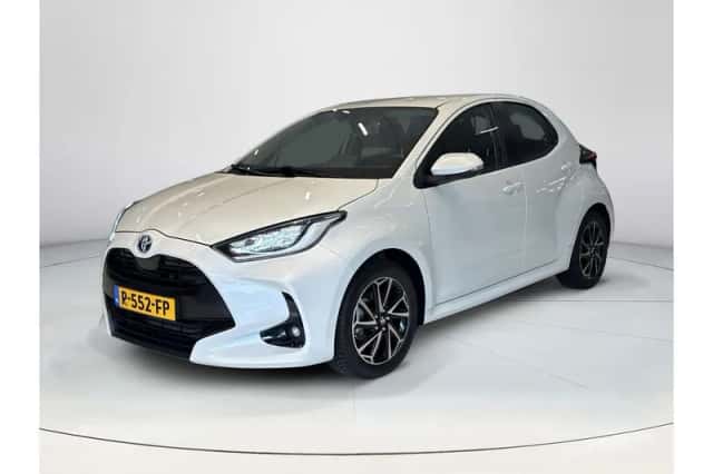 Toyota Yaris (2022) thumbnail 1