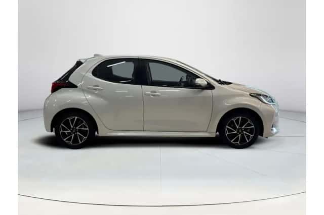 Toyota Yaris (2022) thumbnail 6