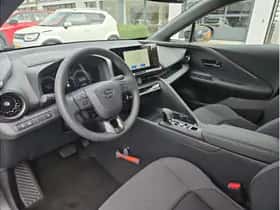 Toyota C-HR (2025) thumbnail 14