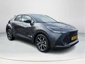Toyota C-HR (2025) thumbnail 3