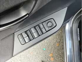 Toyota C-HR (2025) thumbnail 22