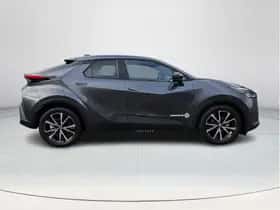 Toyota C-HR (2025) thumbnail 4