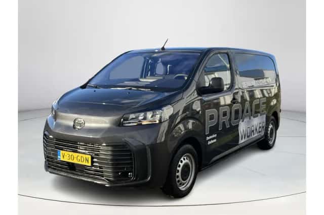 Toyota Proace (2024) thumbnail 1