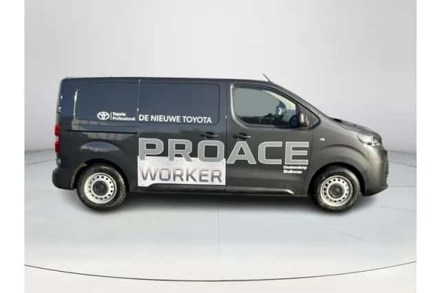 Toyota Proace (2024) thumbnail 6