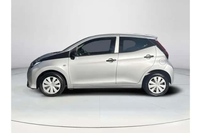 Toyota Aygo (2019) thumbnail 2