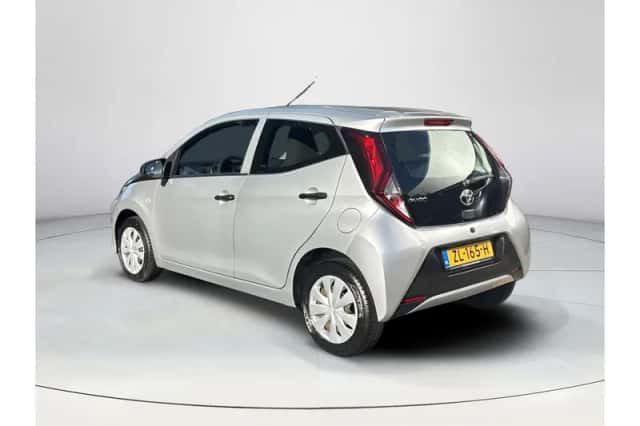 Toyota Aygo (2019) thumbnail 3