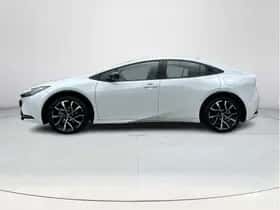 Toyota Prius (2024) thumbnail 2