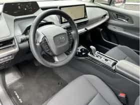 Toyota Prius (2024) thumbnail 11