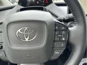 Toyota Prius (2024) thumbnail 17