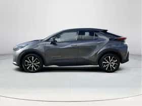 Toyota C-HR (2025) thumbnail 2