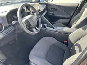 Toyota C-HR (2025) thumbnail 12