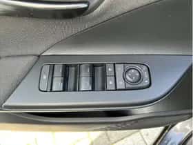Toyota C-HR (2025) thumbnail 14