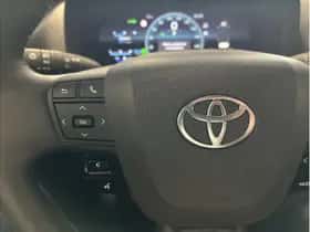 Toyota C-HR (2025) thumbnail 17