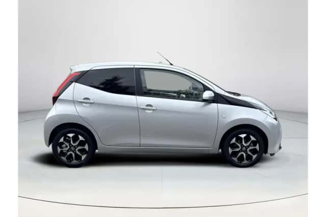 Toyota Aygo (2020) thumbnail 6