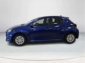 Toyota Yaris (2023) thumbnail 2
