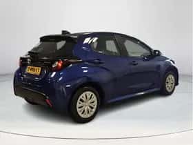 Toyota Yaris (2023) thumbnail 5