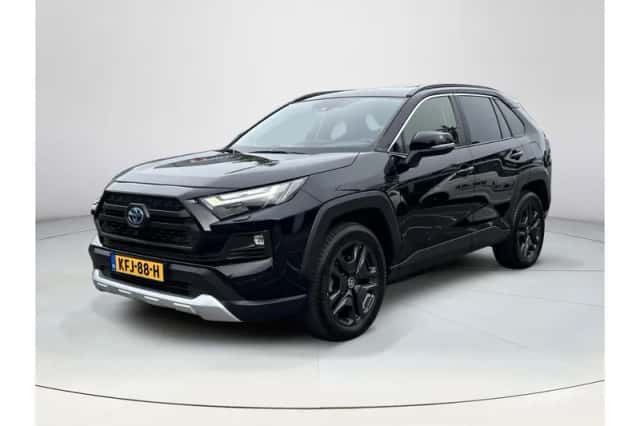Toyota RAV4 (2022) thumbnail 1
