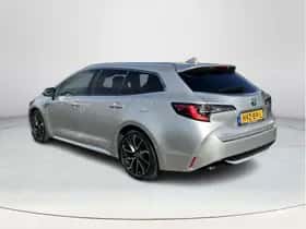 Toyota Corolla (2021) thumbnail 3