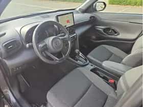 Toyota Yaris Cross (2025) thumbnail 15