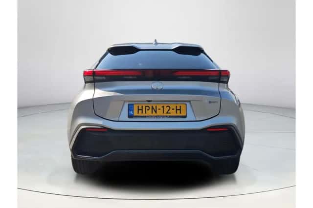 Toyota C-HR (2025) thumbnail 4