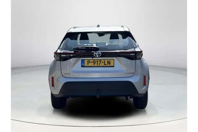 Toyota Yaris Cross (2022) thumbnail 4