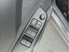 Toyota Yaris Cross (2024) thumbnail 24