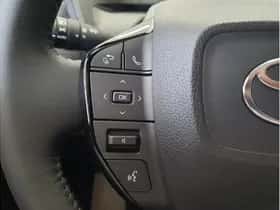 Toyota bZ4X (2024) thumbnail 15