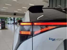 Toyota bZ4X (2024) thumbnail 30