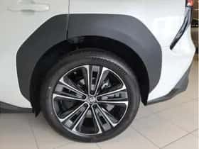 Toyota bZ4X (2024) thumbnail 9