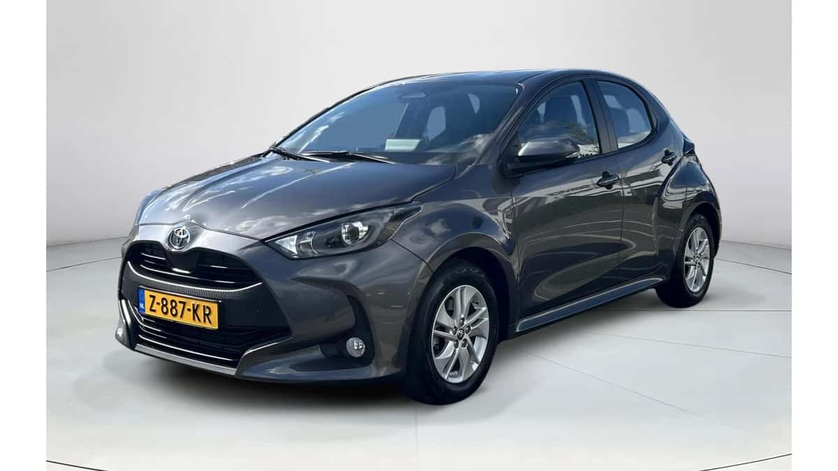 Toyota Yaris (2024) — foto 1