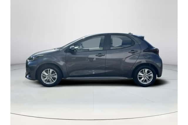 Toyota Yaris (2024) thumbnail 2