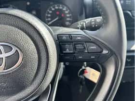 Toyota Yaris (2024) thumbnail 17