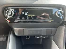 Toyota Yaris (2024) thumbnail 20