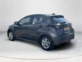 Toyota Yaris (2024) thumbnail 3