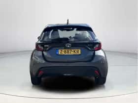 Toyota Yaris (2024) thumbnail 4