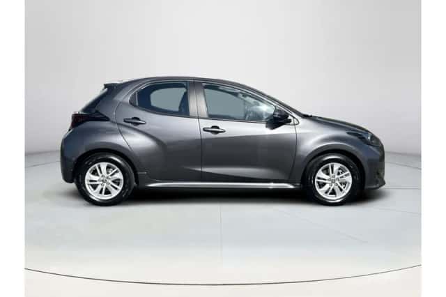 Toyota Yaris (2024) thumbnail 6