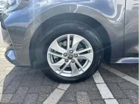 Toyota Yaris (2024) thumbnail 9