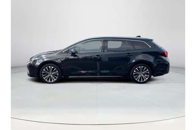 Toyota Corolla (2024) thumbnail 2