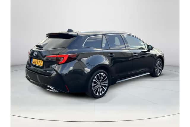 Toyota Corolla (2024) thumbnail 4