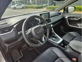 Toyota RAV4 (2019) thumbnail 17