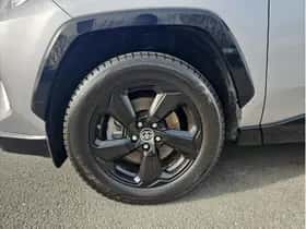 Toyota RAV4 (2019) thumbnail 9