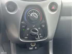 Toyota Aygo (2022) thumbnail 16