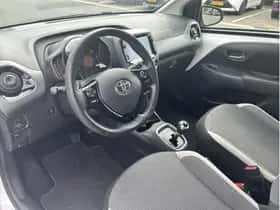 Toyota Aygo (2022) thumbnail 5
