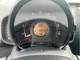 Toyota Aygo (2022) thumbnail 7