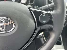 Toyota Aygo (2022) thumbnail 9