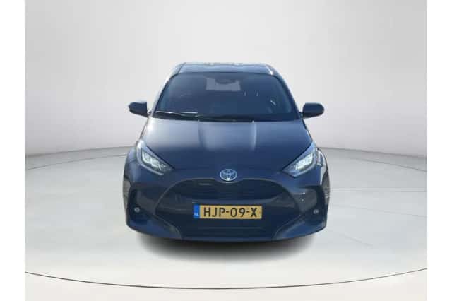 Toyota Yaris (2025) thumbnail 2